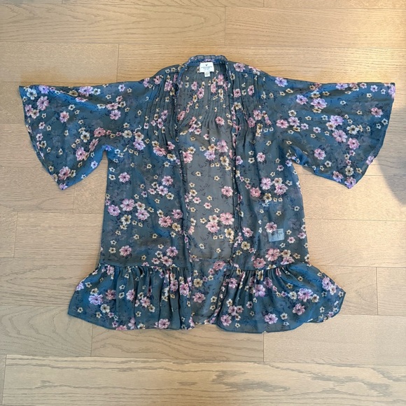 American Eagle Floral Sheer Kimono Cardigan - Picture 1 of 5